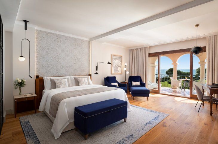 St. Regis Mardavall <div class="m-page-header__rating"><span class="m-page-header__rating--star"></span><span class="m-page-header__rating--star"></span><span class="m-page-header__rating--star"></span><span class="m-page-header__rating--star"></span><span class="m-page-header__rating--star"></span></div>