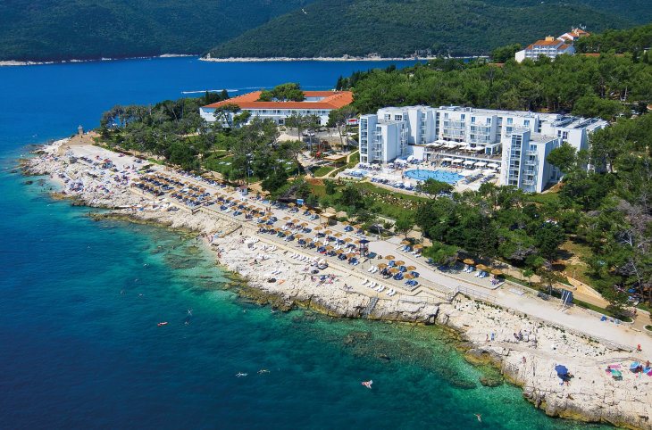 Hotel & Casa Valamar Sanfior <div class="m-page-header__rating"><span class="m-page-header__rating--star"></span><span class="m-page-header__rating--star"></span><span class="m-page-header__rating--star"></span><span class="m-page-header__rating--star"></span></div>