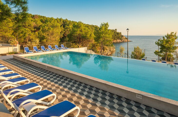 Gava Waterman Milna Resort <div class="m-page-header__rating"><span class="m-page-header__rating--star"></span><span class="m-page-header__rating--star"></span><span class="m-page-header__rating--star"></span><span class="m-page-header__rating--star"></span></div>