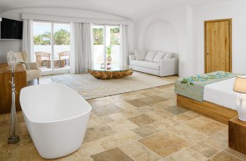King Suite mit Poolblick