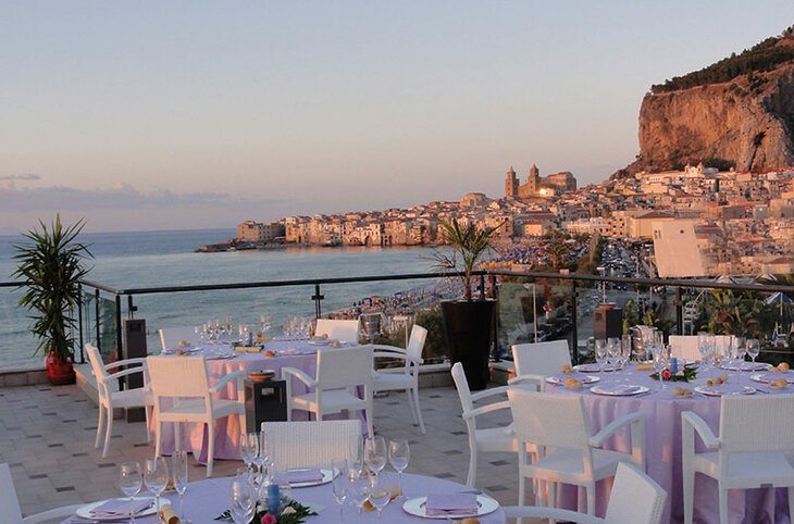 Cefalu Sea Palace <div class="m-page-header__rating"><span class="m-page-header__rating--star"></span><span class="m-page-header__rating--star"></span><span class="m-page-header__rating--star"></span><span class="m-page-header__rating--star"></span></div>