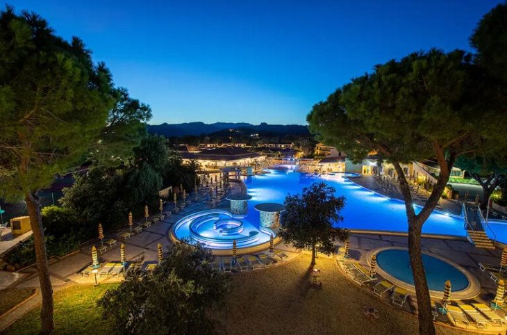 Resort Tirreno <div class="m-page-header__rating"><span class="m-page-header__rating--star"></span><span class="m-page-header__rating--star"></span><span class="m-page-header__rating--star"></span><span class="m-page-header__rating--star"></span></div>