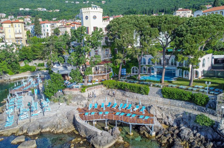 Hotel Miramar <div class="m-page-header__rating"><span class="m-page-header__rating--star"></span><span class="m-page-header__rating--star"></span><span class="m-page-header__rating--star"></span><span class="m-page-header__rating--star"></span><span class="m-page-header__rating--s ">s</span></div>