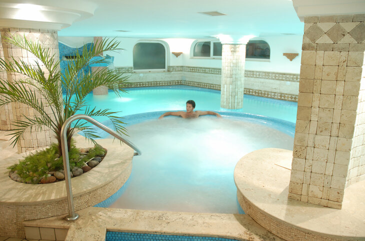 Wanderreise Ischia - Hotel Tritone Terme <div class="m-page-header__rating"><span class="m-page-header__rating--star"></span><span class="m-page-header__rating--star"></span><span class="m-page-header__rating--star"></span><span class="m-page-header__rating--star"></span></div>