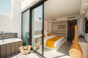 Terrace Suite Jacuzzi