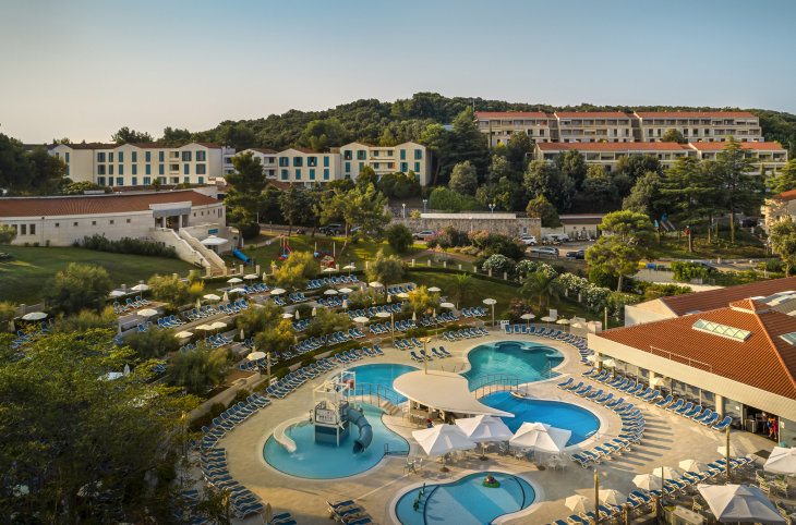 Resort Belvedere - Hotel <div class="m-page-header__rating"><span class="m-page-header__rating--star"></span><span class="m-page-header__rating--star"></span><span class="m-page-header__rating--star"></span><span class="m-page-header__rating--star"></span></div>