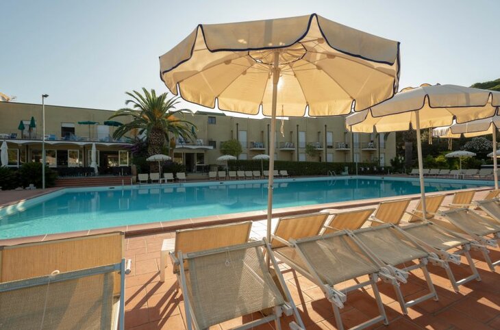 Acacie Residenz <div class="m-page-header__rating"><span class="m-page-header__rating--star"></span><span class="m-page-header__rating--star"></span><span class="m-page-header__rating--star"></span><span class="m-page-header__rating--star"></span></div>