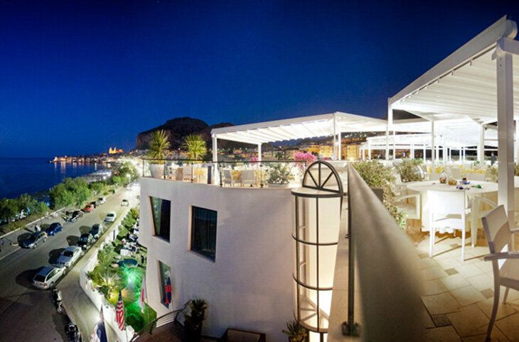 Cefalu Sea Palace <div class="m-page-header__rating"><span class="m-page-header__rating--star"></span><span class="m-page-header__rating--star"></span><span class="m-page-header__rating--star"></span><span class="m-page-header__rating--star"></span></div>
