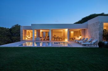 Deluxe Two Bedroom Residence Privatpool