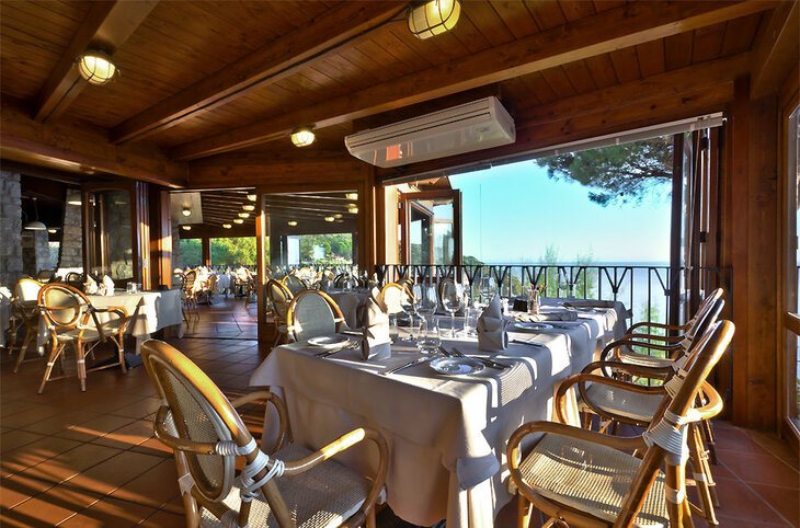 Baia Imperiale <div class="m-page-header__rating"><span class="m-page-header__rating--star"></span><span class="m-page-header__rating--star"></span><span class="m-page-header__rating--star"></span><span class="m-page-header__rating--star"></span></div>