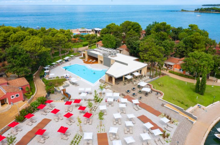 Istrian Villas Plava Laguna <div class="m-page-header__rating"><span class="m-page-header__rating--star"></span><span class="m-page-header__rating--star"></span><span class="m-page-header__rating--star"></span><span class="m-page-header__rating--star"></span></div>