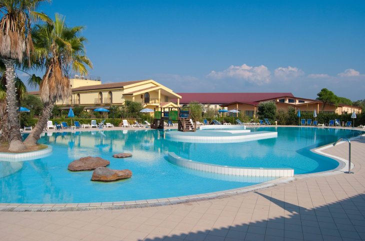 Horse Country Resort <div class="m-page-header__rating"><span class="m-page-header__rating--star"></span><span class="m-page-header__rating--star"></span><span class="m-page-header__rating--star"></span><span class="m-page-header__rating--star"></span></div>