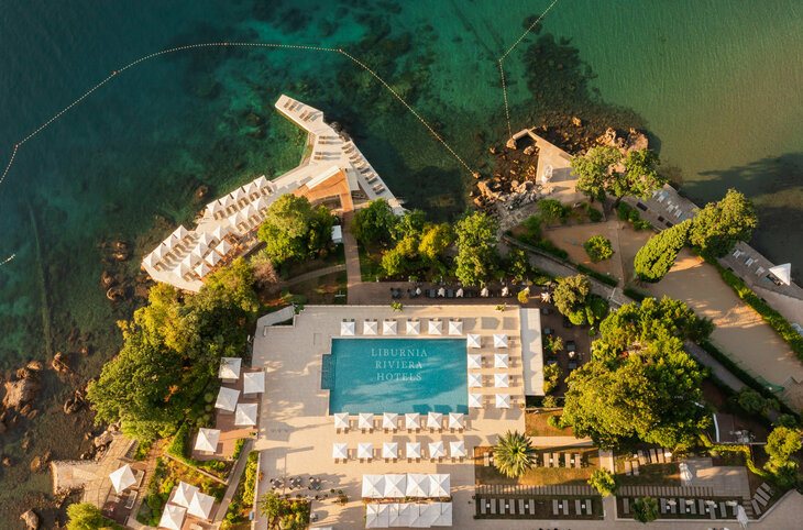 Hotel Ambasador <div class="m-page-header__rating"><span class="m-page-header__rating--star"></span><span class="m-page-header__rating--star"></span><span class="m-page-header__rating--star"></span><span class="m-page-header__rating--star"></span><span class="m-page-header__rating--star"></span></div>