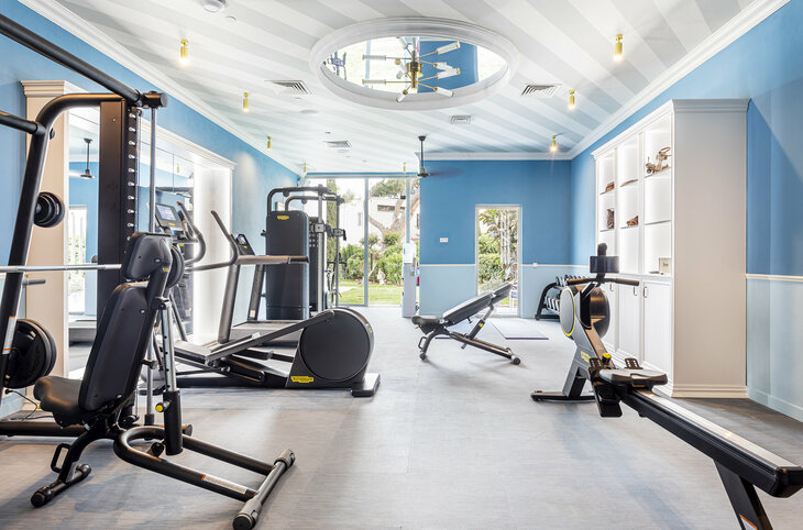 Mongibello Ibiza <div class="m-page-header__rating"><span class="m-page-header__rating--star"></span><span class="m-page-header__rating--star"></span><span class="m-page-header__rating--star"></span><span class="m-page-header__rating--star"></span></div>