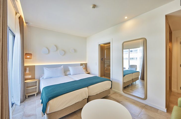 Universal Hotel Aquamarin <div class="m-page-header__rating"><span class="m-page-header__rating--star"></span><span class="m-page-header__rating--star"></span><span class="m-page-header__rating--star"></span><span class="m-page-header__rating--star"></span></div>