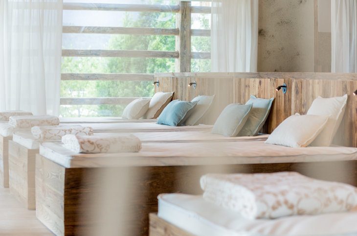 Alpenresort Schwarz <div class="m-page-header__rating"><span class="m-page-header__rating--star"></span><span class="m-page-header__rating--star"></span><span class="m-page-header__rating--star"></span><span class="m-page-header__rating--star"></span><span class="m-page-header__rating--star"></span></div>