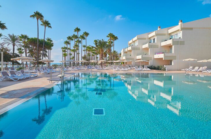 Hipotels Mediterraneo Club <div class="m-page-header__rating"><span class="m-page-header__rating--star"></span><span class="m-page-header__rating--star"></span><span class="m-page-header__rating--star"></span><span class="m-page-header__rating--star"></span></div>