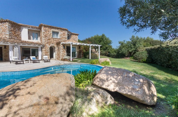 Villen & Poolvillen Südsardinien <div class="m-page-header__rating"></div>