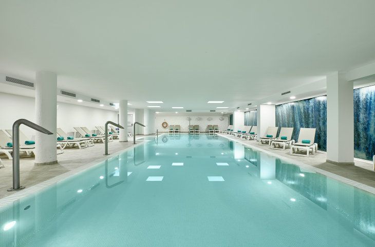 Iberostar Waves Cristina <div class="m-page-header__rating"><span class="m-page-header__rating--star"></span><span class="m-page-header__rating--star"></span><span class="m-page-header__rating--star"></span><span class="m-page-header__rating--star"></span></div>