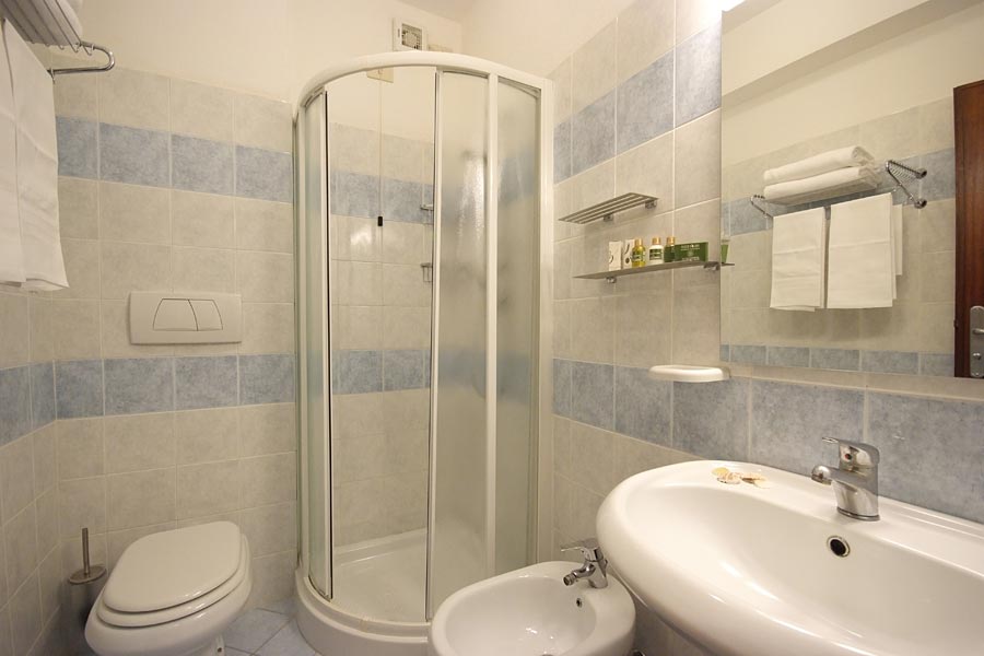 Doppelzimmer mit Balkon