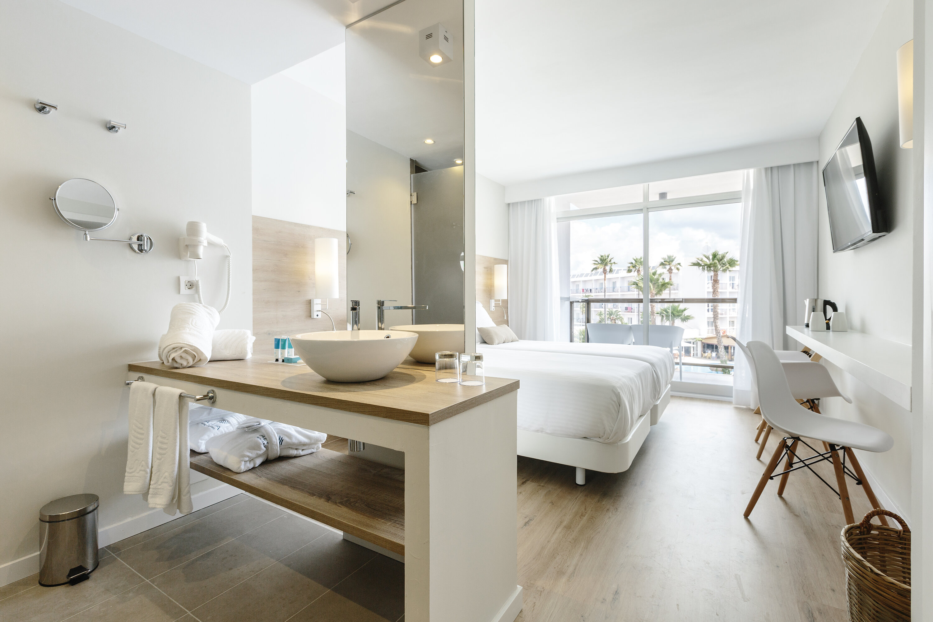 Doppelzimmer Superior Pool-/Meerblick