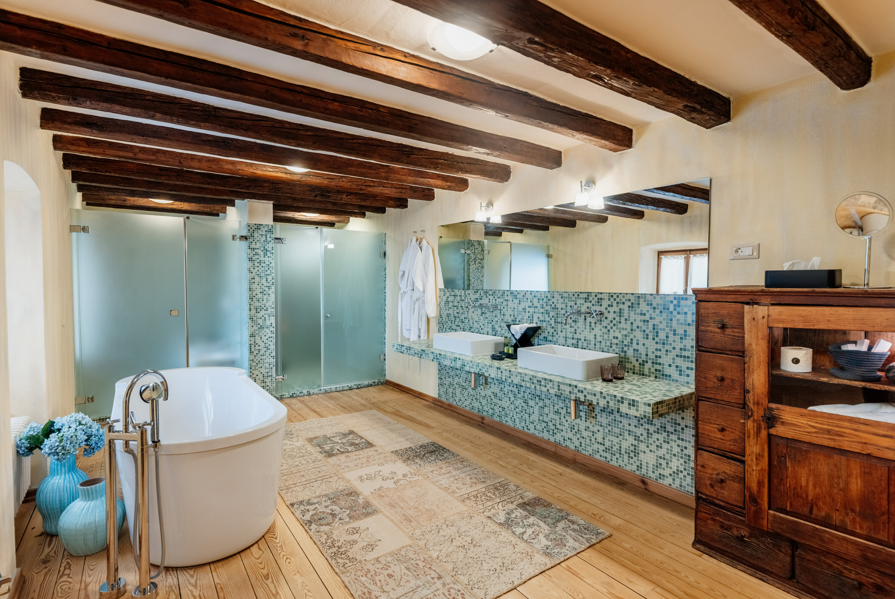 Vintage Suite