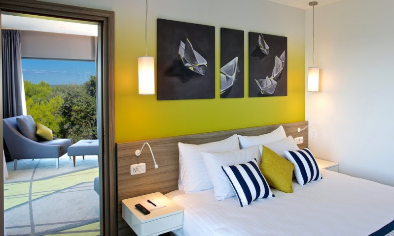 Zweiraum Suite mit Balkon