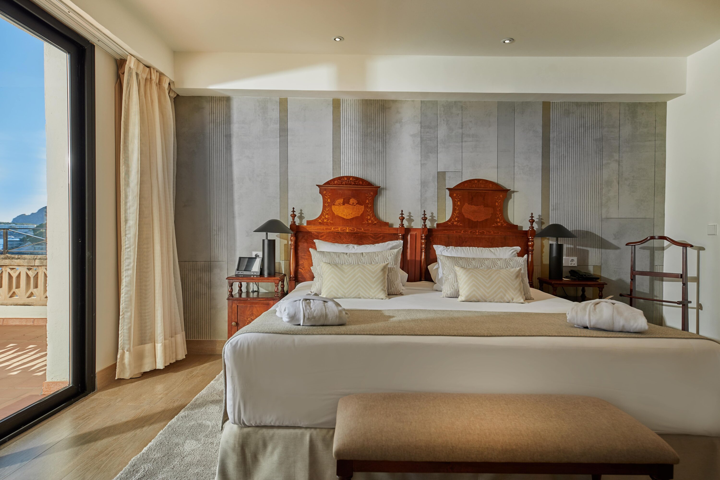 Master Suite Ocean Front Preferred Club