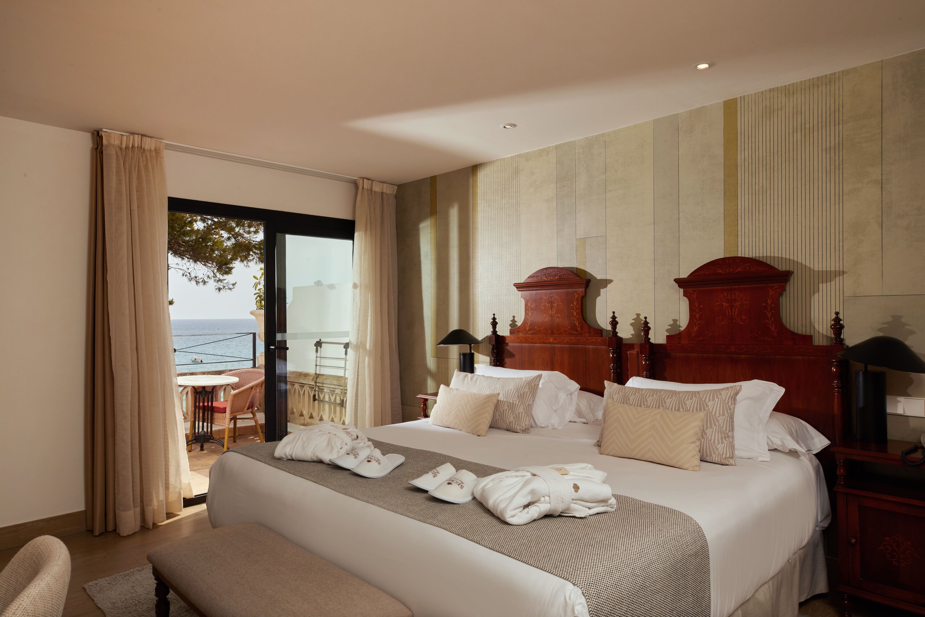Master Suite Ocean Front Preferred Club