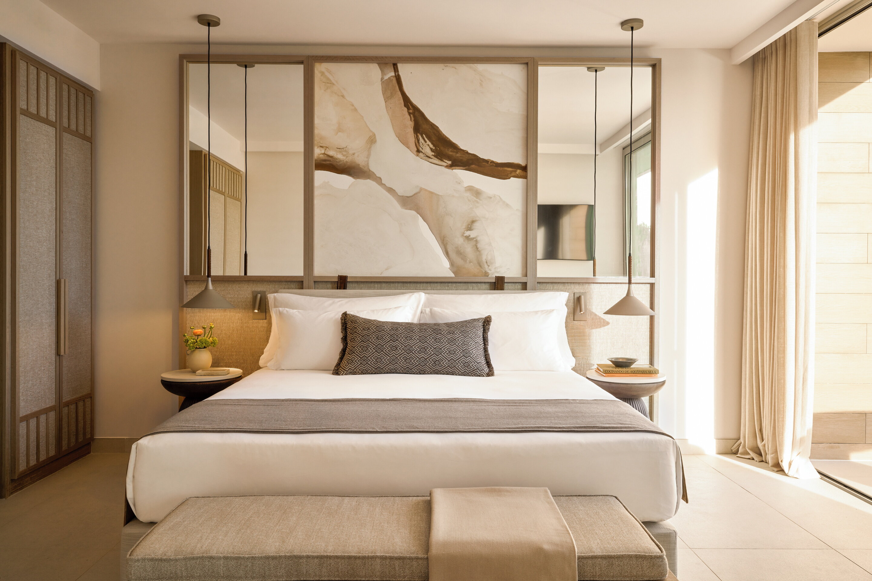 Deluxe One Bedroom Suite