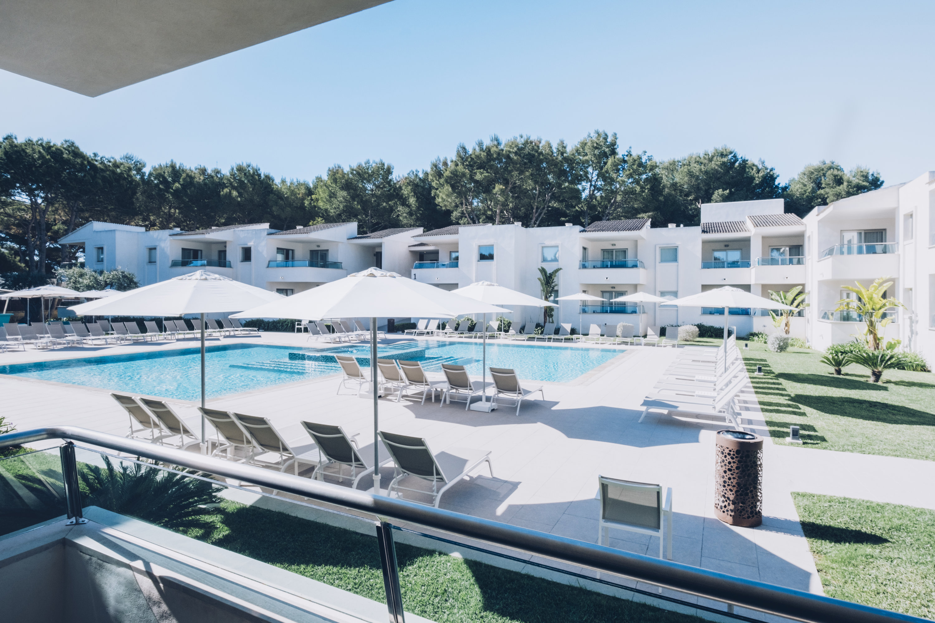 Family Suite Poolblick