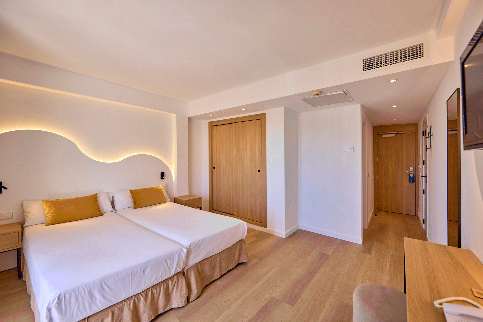 Doppelzimmer Schwimmbadseite