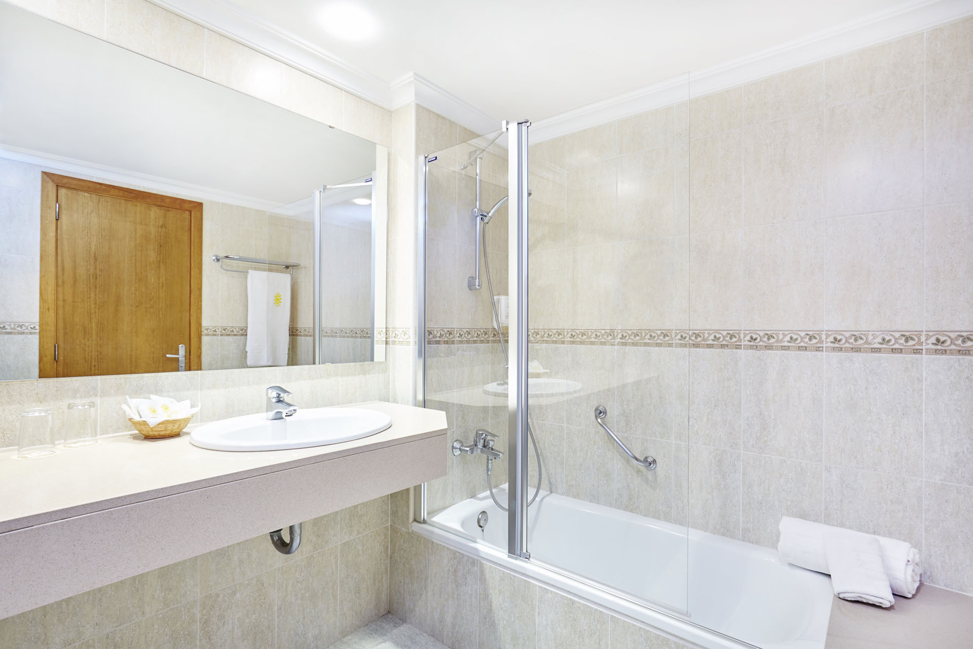 Doppelzimmer Land- oder Meerseite