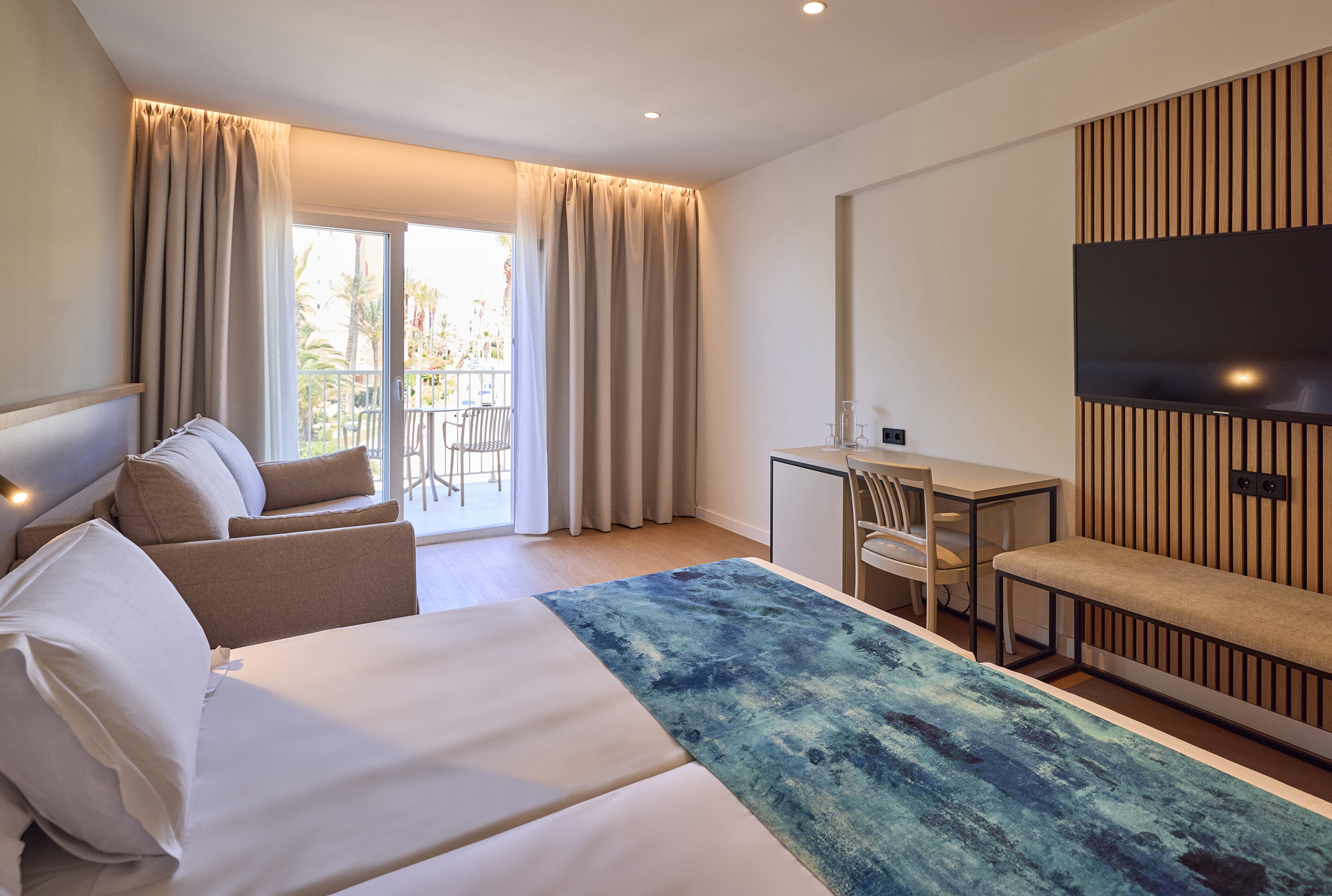 Familienzimmer seitl. Meersicht