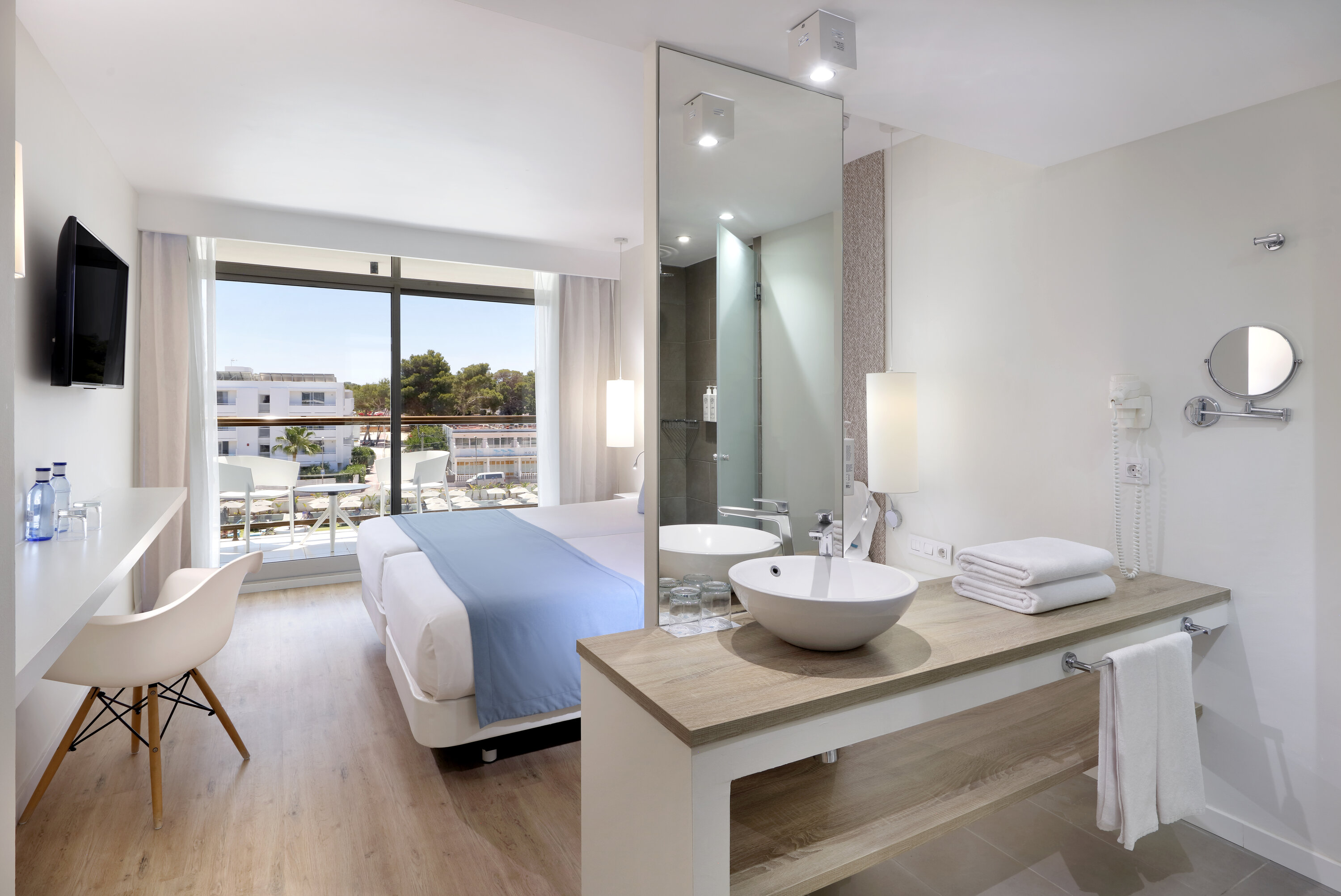 Doppelzimmer Poolblick